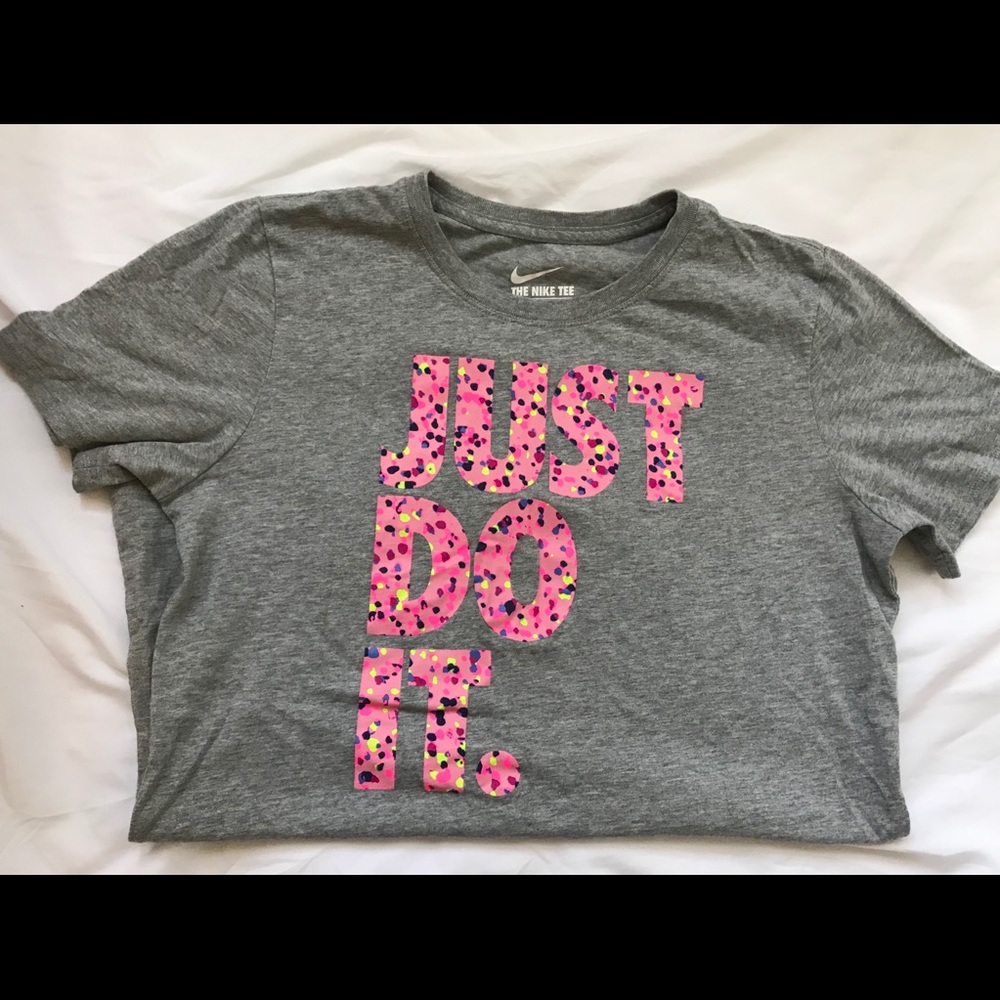Nike T-shirt